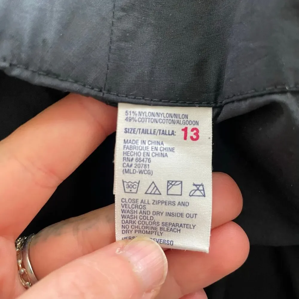 Vintage Y2K Tommy Jeans Black Utility Cargo Skirt 13 L Streetwear Off Duty Model
